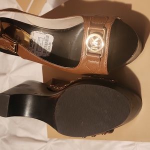 Michael kors wooden logo platform shoes